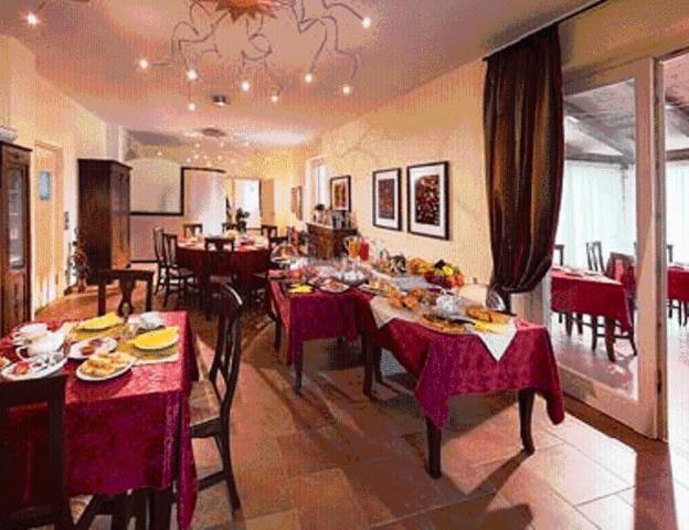 Mongalletto Castellinaldo Extérieur photo