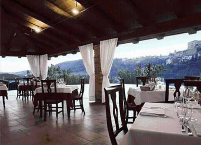 Mongalletto Castellinaldo Extérieur photo