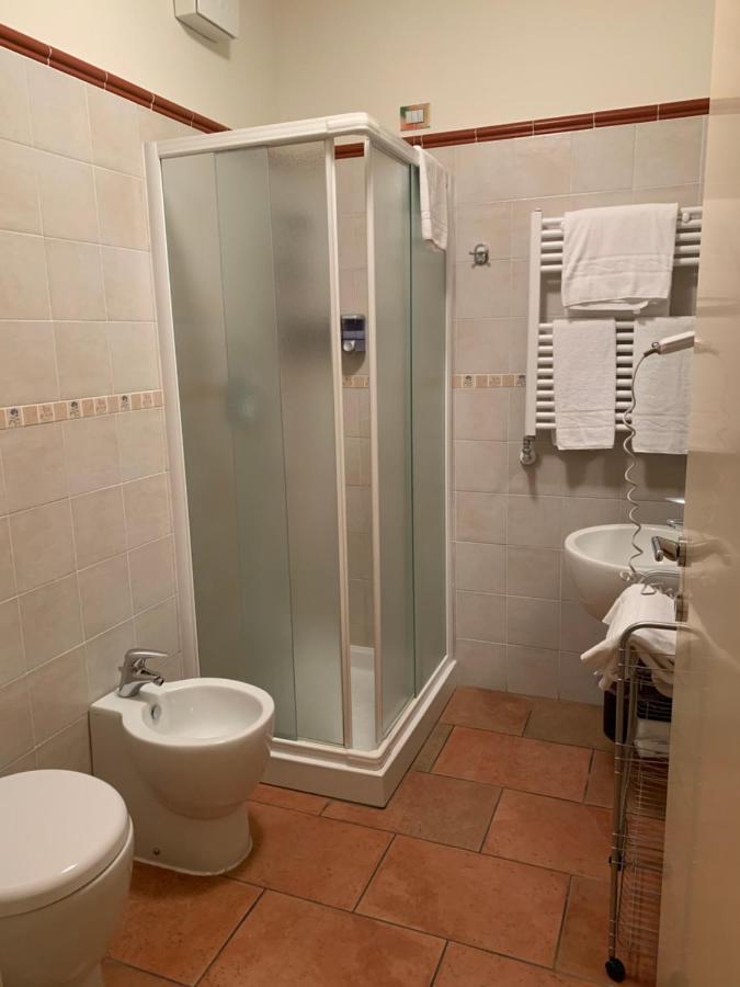 Mongalletto Castellinaldo Extérieur photo
