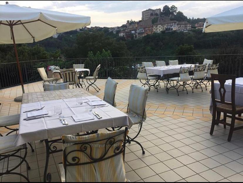Mongalletto Castellinaldo Extérieur photo